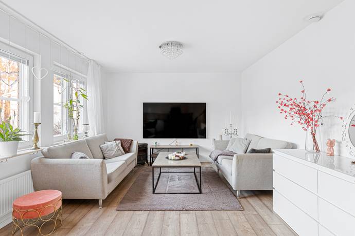 2 rum Lägenhet på Västgötaresan 42B Sävja Uppsala kommun - bild 2