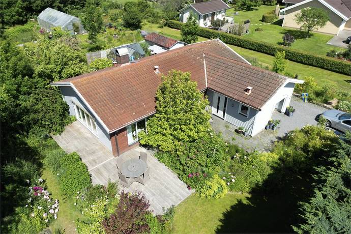 4 rum villa på Vrån 1 Åskloster, Varbergs kommun - bild 1