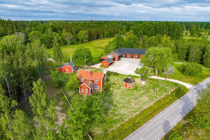 gård utan jordbruk på Siggemåla 117 Kristvalla, Nybro kommun - bild 1
