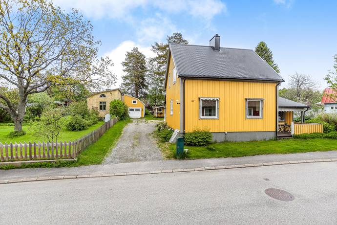5 rum villa på Björkvägen 47 Sofiehem, Umeå kommun - bild 1