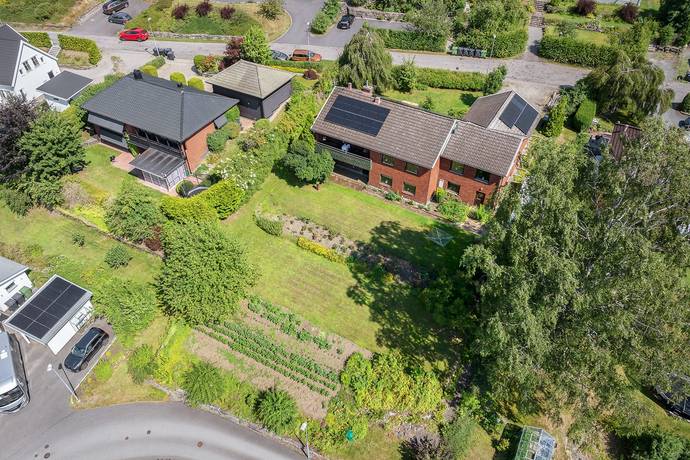 8 rum villa på Kyrkvägen 35 Västra Bodarna, Alingsås kommun - bild 1