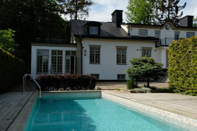 19 rum Villa på Rundkyrkoallén 1 Bromma Stockholms kommun - bild 12