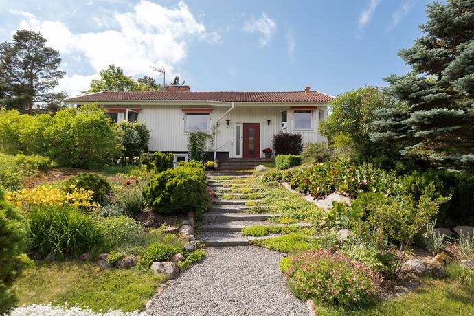 6 rum villa på Båtsmansvägen 57A Törnskogen, Sollentuna kommun - bild 1