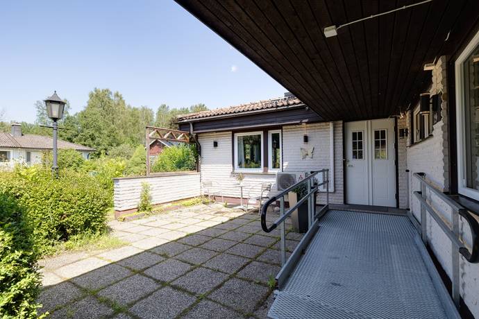 5 rum Villa på Tomtavägen 29 Vintrosa Örebro kommun - bild 36
