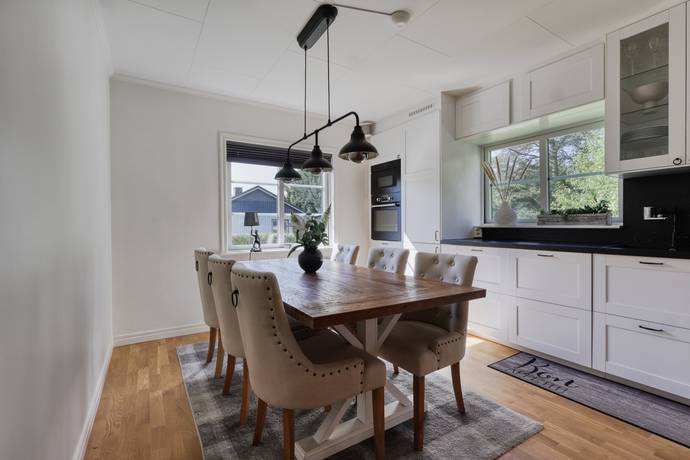 6 rum villa på Bredehall 11 Lerum Centralt, Lerums kommun - bild 4