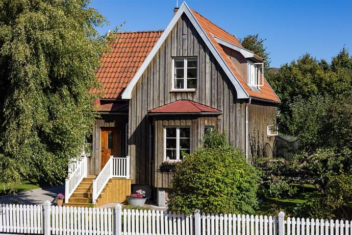 Petersburgsgatan 13, Centralt/Nyatorp, Halmstads kommun
