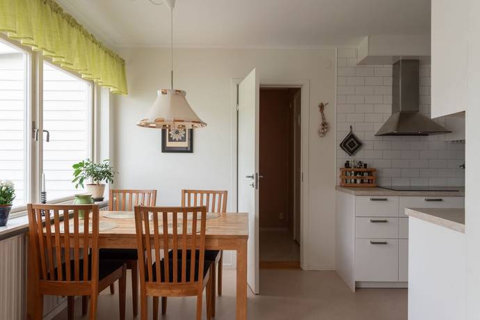 5 rum Radhus på Ronnebygatan 55 Adolfsberg-Brunnsgärdet Örebro kommun - bild 21