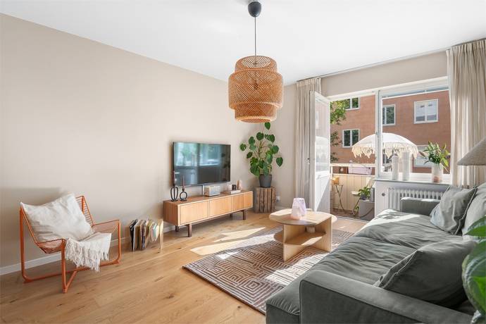Gjuteribacken 8 C, Centrala Sundbyberg, Sundbybergs kommun