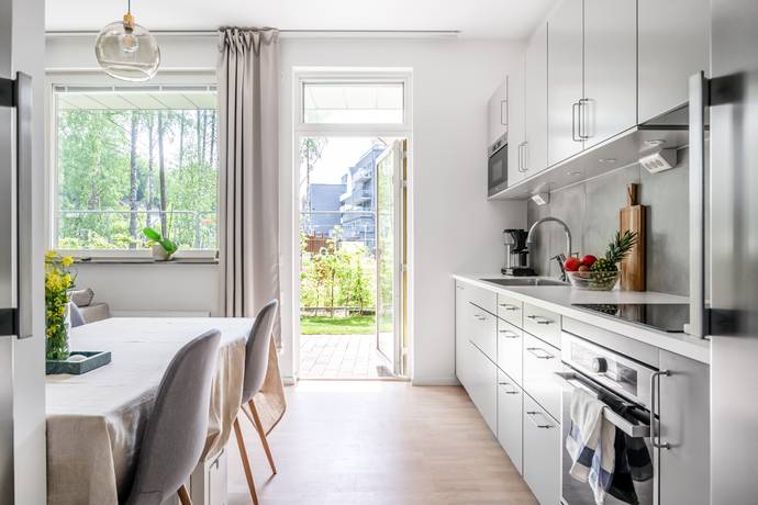 3 rum lägenhet på Gaffelseglet 25 Vega, Haninge kommun - bild 2