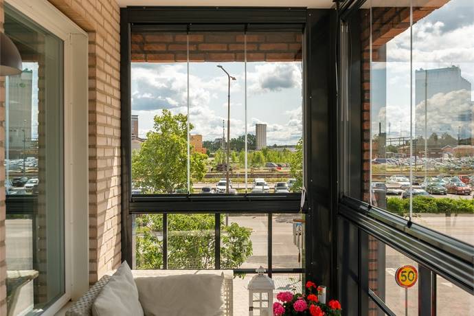 2 rum lägenhet på GJUTARE GRANSTRÖMS GATA 11 City, Västerås kommun - bild 4