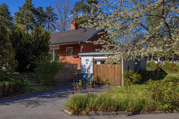 6 rum villa på Kärrstigen 29 Björknäs, Nacka kommun - bild 2