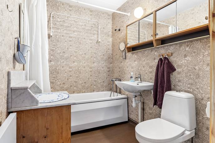 5 rum Villa på Malvavägen 19 Hälltorp  Hammarö kommun - bild 15