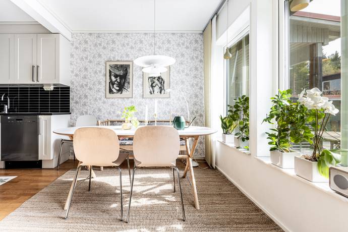 5 rum parhus på Sagovägen 37B Tomtebo/Nydalaviken, Umeå kommun - bild 3