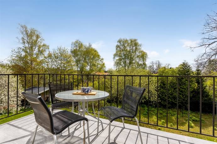 7 rum villa på Björkhagsvägen 48 Duvbo, Sundbybergs kommun - bild 2