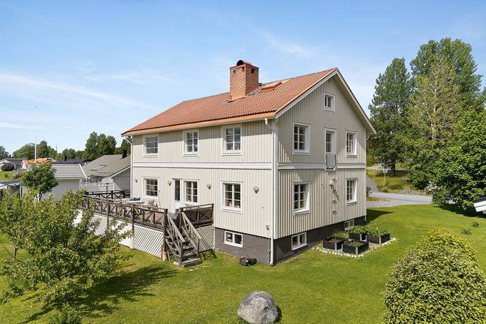 9 rum Villa på Emil Karlssons väg 5 Dvärsätt Krokoms kommun - bild 3