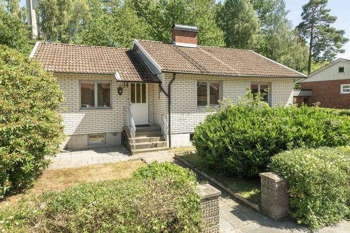 5 rum villa på Skogsvägen 14 Rödeby, Karlskrona kommun - bild 1