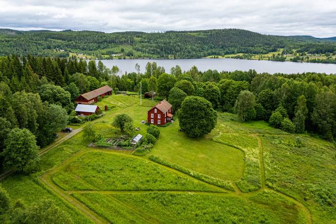 7 rum villa på Gröttvål Tomta 1 Gunnarskog, Arvika kommun - bild 2
