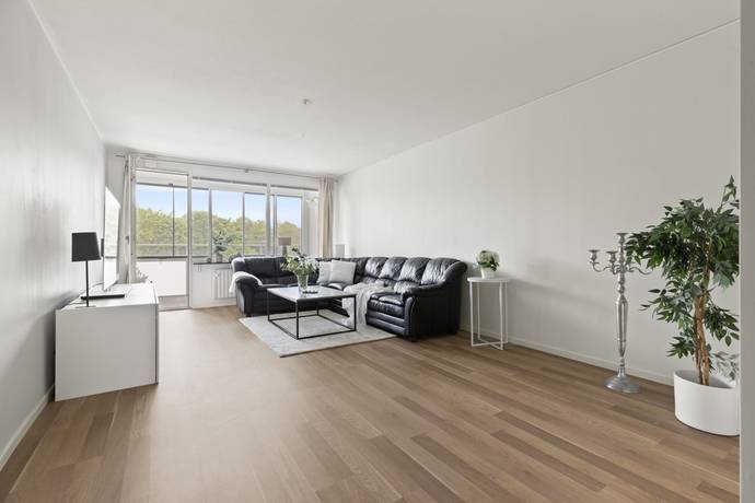 3 rum lägenhet på Krysshammarvägen 10 Huvudsta, Solna kommun - bild 3