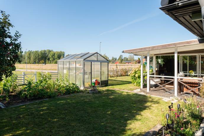 5 rum Villa på Usterstavägen 42 Näs Hallstahammars kommun - bild 31