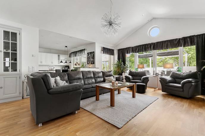 5 rum villa på Posses väg 7 Nykvarn, Nykvarns kommun - bild 4