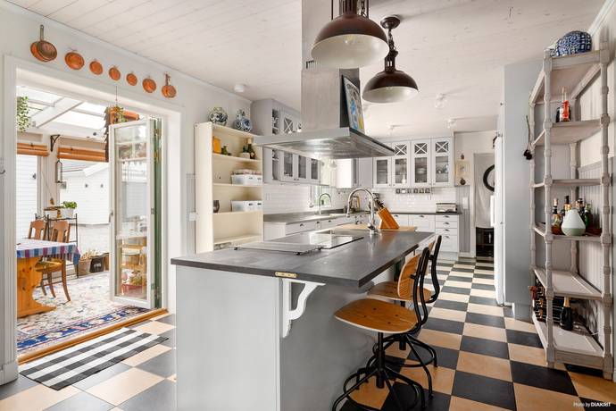 6 rum villa på Ciderfabrikens väg 21 Steninge Slottsby, Sigtuna kommun - bild 3