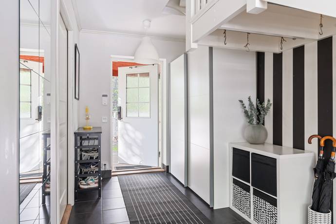 5 rum Villa på Tärby Rolandstorp   Grundby Eskilstuna kommun - bild 32