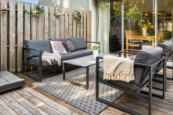8 rum Radhus på Grenadjärgatan 13 Södra Skiljebo Västerås kommun - bild 46