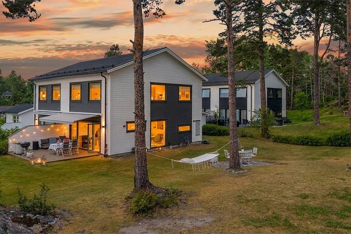 Norrkärrsvägen 30, Gustavsvik, Nacka kommun