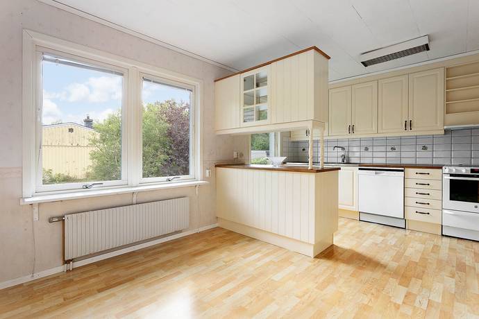 4 rum villa på Nybrogatan 19 Södra Emmaboda, Emmaboda kommun - bild 3