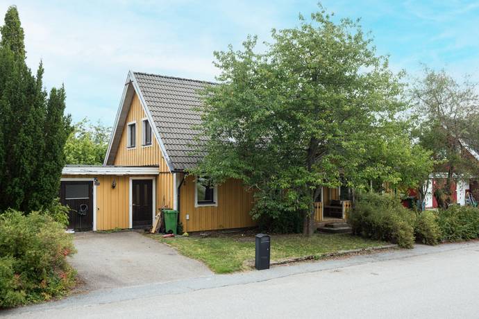 Gaffelvägen 8, Heby, Heby kommun