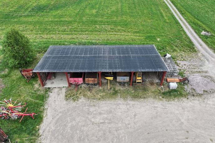 Gård med jordbruk på Govlösa Mjölby kommun - bild 13