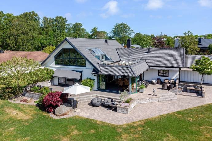 7 rum villa på Enbuskevägen 5 Ringenäs, Halmstads kommun - bild 1