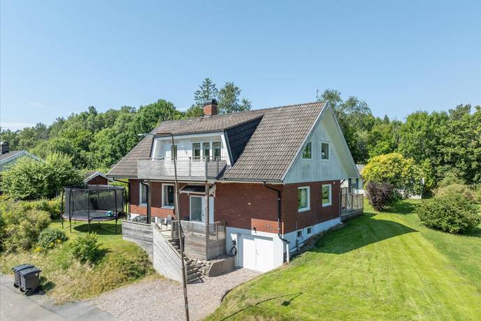 7 rum villa på Nordanvindsvägen 16 Munkedal, Munkedals kommun - bild 1