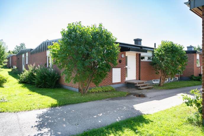 5 rum radhus på Törnrosvägen 2F Granlo, Sundsvalls kommun - bild 1