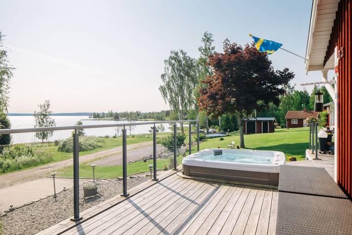 vinterbonat fritidshus på Ängsvägen 63 & 64 Hova, Gullspångs kommun - bild 3
