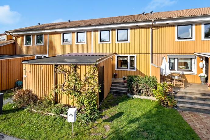 Hollywoodvägen 121, Sollentuna Rotebro, Sollentuna kommun