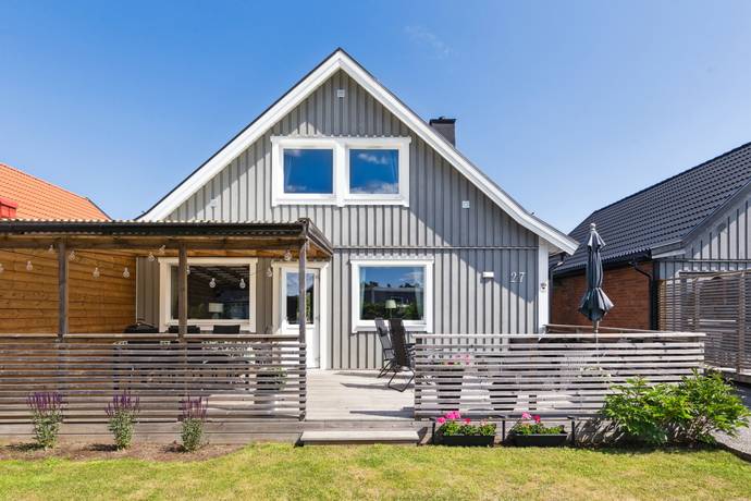 5 rum villa på Lorensbergsvägen 27 Vendelsö, Haninge kommun - bild 1