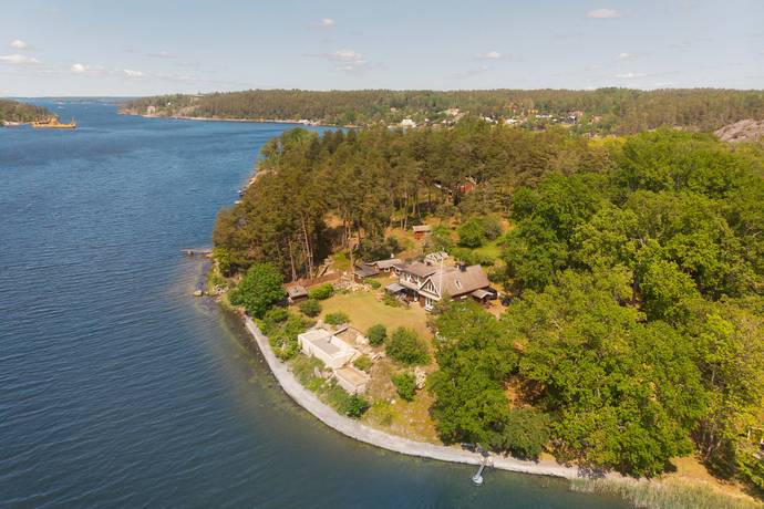 villa på Sandövägen 103 Norrnäs, Värmdö kommun - bild 1