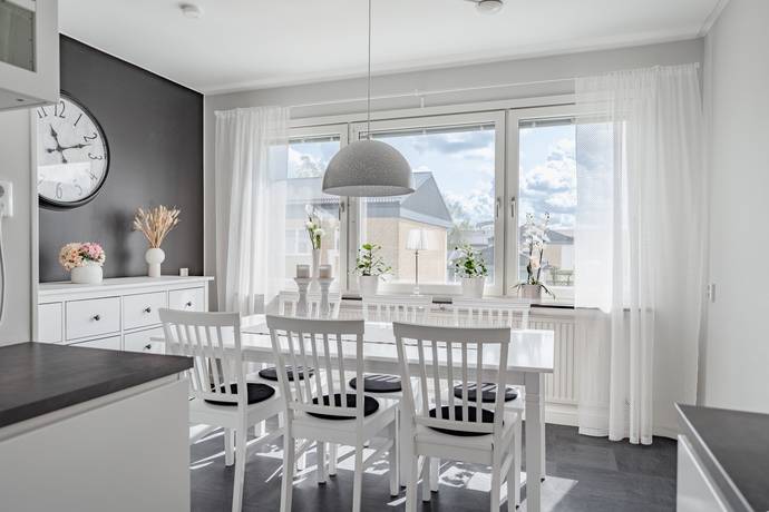 3 rum lägenhet på Elin wägnersgatan 21 Nyby, Uppsala kommun - bild 2