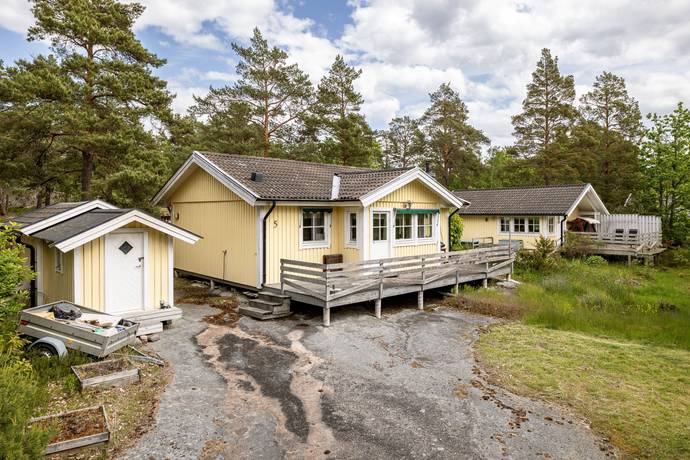 Äskestock, Västerviks kommun