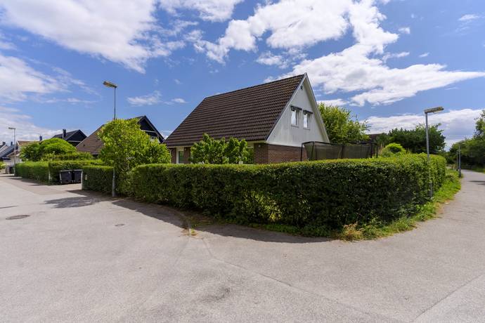 villa på John Lundvallsgatan 43 Bunkeflostrand, Malmö kommun - bild 1