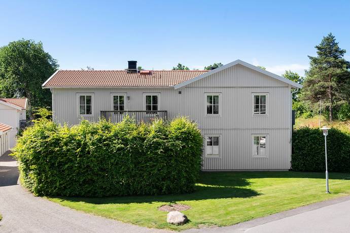 2 rum lägenhet på Apotekare Reinholds väg 11D Teleborg, Växjö kommun - bild 1