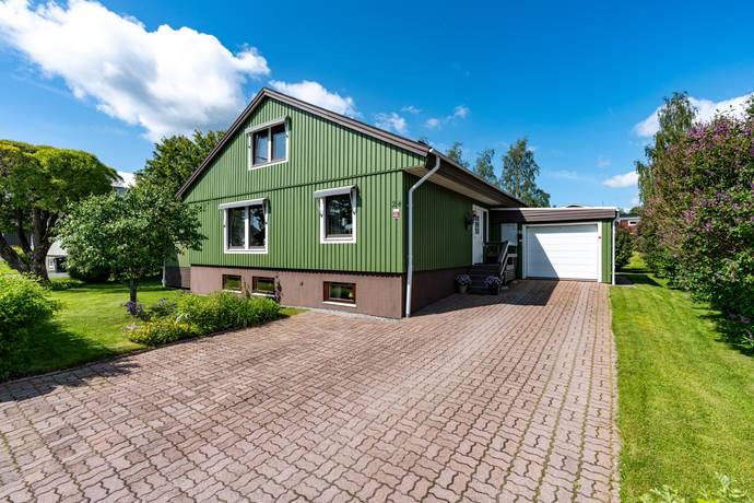 6 rum villa på Trossvägen 24 Bonässund, Örnsköldsviks kommun - bild 1