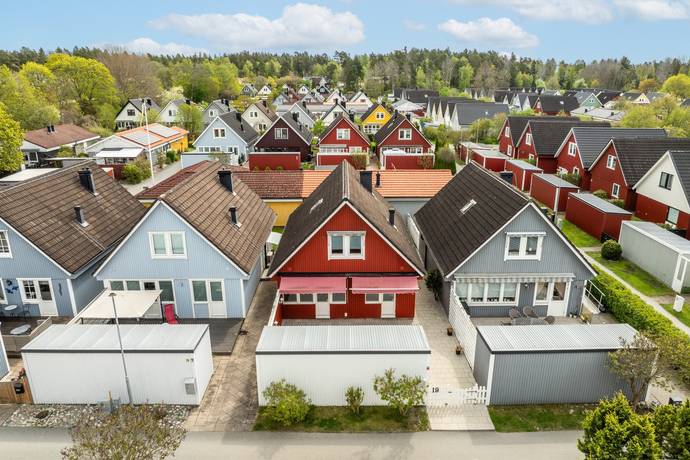 5 rum villa på Guldvingevägen 19 Fresta, Upplands Väsby kommun - bild 4