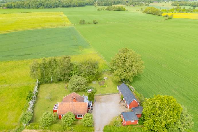 4 rum villa på Bäckagård 107 Slöinge, Falkenbergs kommun - bild 1