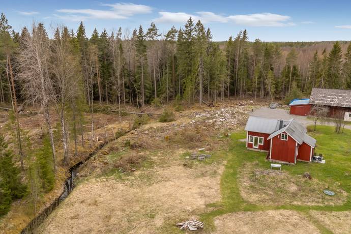 2 rum Gård med jordbruk på Tranbyn Ränniln 112 Alunda Östhammars kommun - bild 2