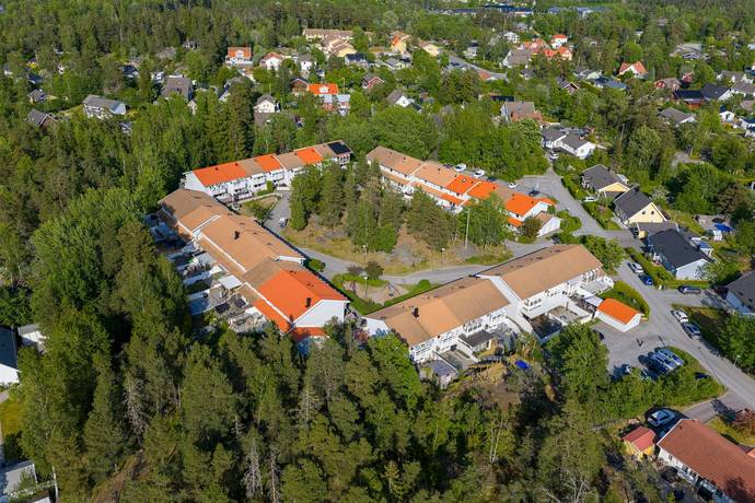4 rum Radhus på Oscars väg 47 Haninge kommun - bild 34