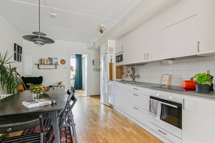 2 rum lägenhet på Tisdagsvägen 11, 4tr Hökarängen, Stockholms kommun - bild 3