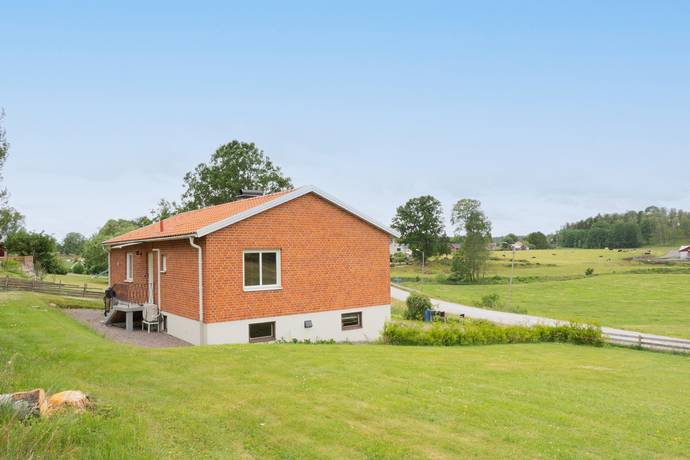 4 rum villa på Lörstad Fornåsen Blackstad, Västerviks kommun - bild 1