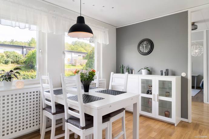 4 rum radhus på Murarstigen 28 Salem, Salems kommun - bild 3